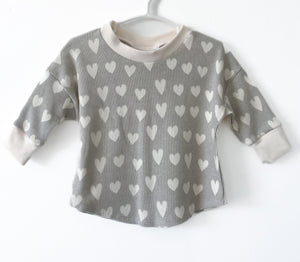 
            
                Load image into Gallery viewer, Long Sleeve Tee - Hearts Beige
            
        