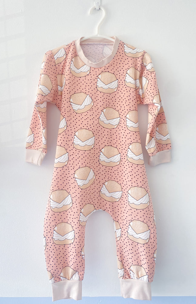 Baby Grow - Semla