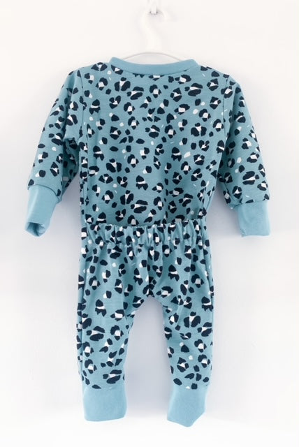 
            
                Load image into Gallery viewer, Baby Grow - Leopard spots Turquoise
            
        