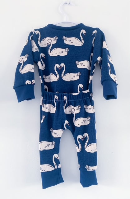 
            
                Load image into Gallery viewer, Baby Grow - Swan
            
        